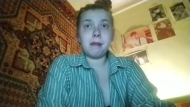 KikiBang online show from April 2026 07:28:02 PM