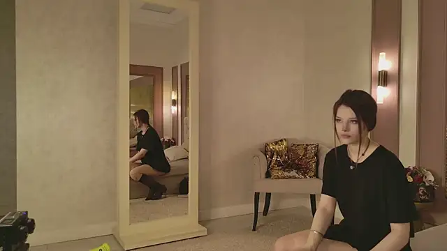 LilyLevine online show from December 2025 06:33:02 AM