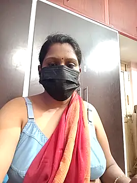 rishitamil01 online show from February 2026 05:52:01 PM