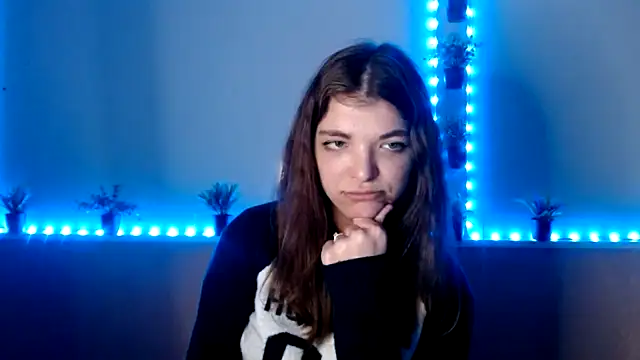 Sweeet Emilyy online show from November 2025 02:40:02 PM