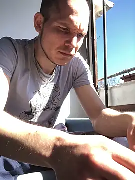 Spielzeugtwink online show from April 2026 10:37:01 AM