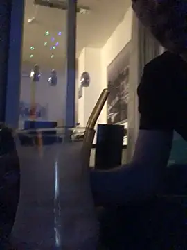 Spielzeugtwink online show from May 2026 08:32:01 PM