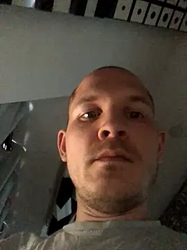 Spielzeugtwink online show from June 2026 12:50:02 PM