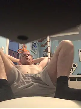 Spielzeugtwink online show from June 2026 07:24:01 PM