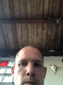 Spielzeugtwink online show from June 2026 07:36:02 PM
