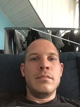 Spielzeugtwink online show from July 2026 01:24:01 PM