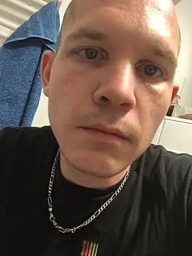 Spielzeugtwink online show from July 2026 02:12:01 PM