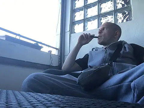 Spielzeugtwink online show from July 2026 05:17:02 PM