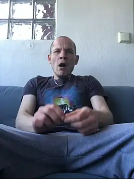 Spielzeugtwink online show from July 2026 02:52:01 PM