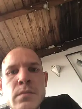 Spielzeugtwink online show from July 2026 04:33:01 PM