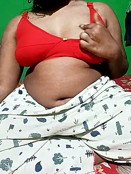 Small girls online show from November 2025 03:00:02 PM