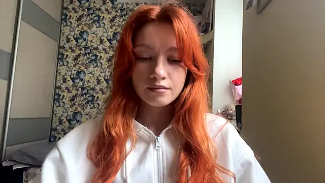 NamiSerene online show from November 2025 05:17:01 AM