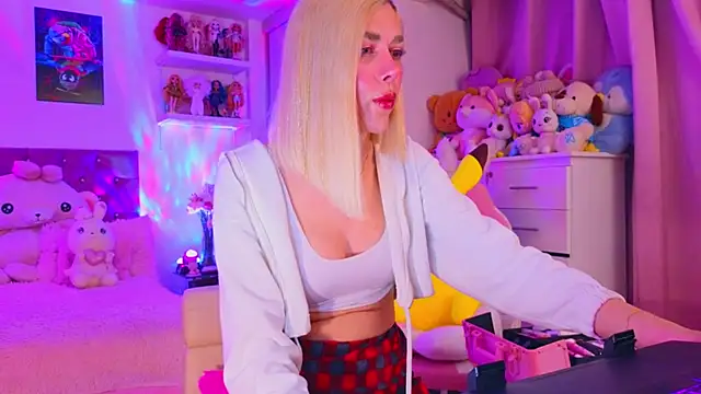 MadamBarbiee online show from February 2026 11:53:01 PM