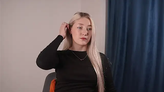 AngelitaLepp online show from November 2025 04:44:01 AM