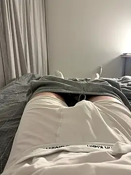 TwinkiStar05 online show from November 2025 07:36:03 PM