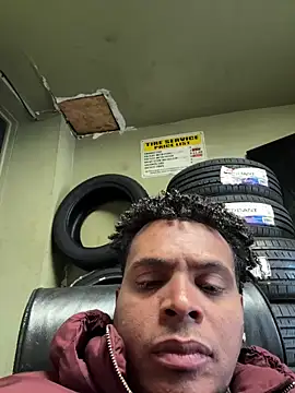 Snapshot of 24denio chatting on February 2026 02:14:01 PM 24denio online show from February 2026 02:14:01 PM