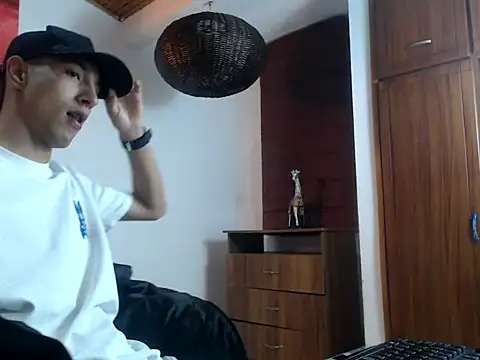 BiggJackson online show from November 2025 01:33:02 PM