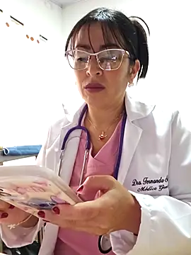 JustSamantha  online show from November 2025 12:06:01 PM