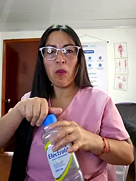 Snapshot of JustSamantha_ chatting on February 2026 02:14:01 PM JustSamantha online show from February 2026 02:14:01 PM