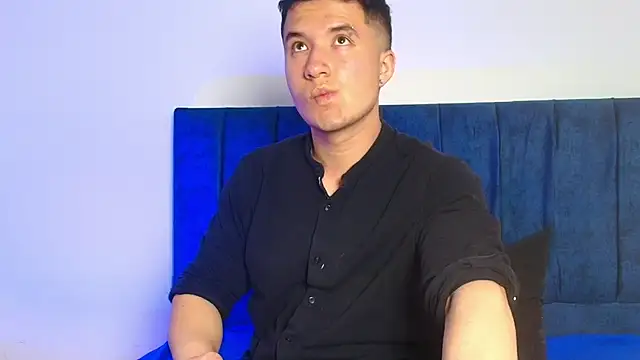 Ethan-Connor online show from November 2025 08:10:01 PM