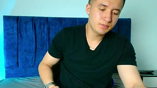 Ethan-Connor online show from November 2025 08:56:01 PM