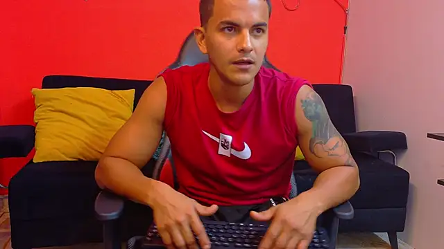 Niko Hala online show from November 2025 09:57:02 PM