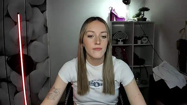 EvelynBlond online show from January 2026 01:26:02 PM