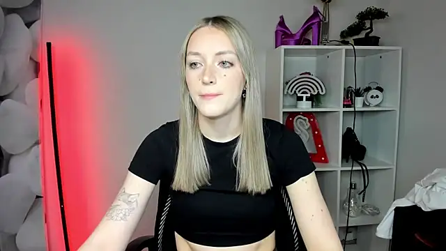 EvelynBlond online show from February 2026 06:31:01 AM