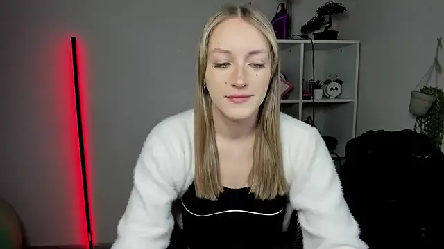 EvelynBlond online show from March 2026 06:28:02 AM