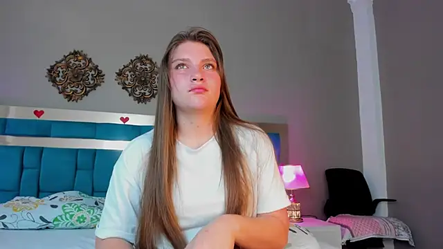 Snapshot of LiiaVelvet chatting on March 2026 03:34:01 AM LiiaVelvet online show from March 2026 03:34:01 AM