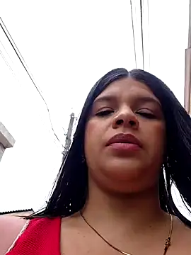 Layla-daring online show from April 2026 05:17:01 PM