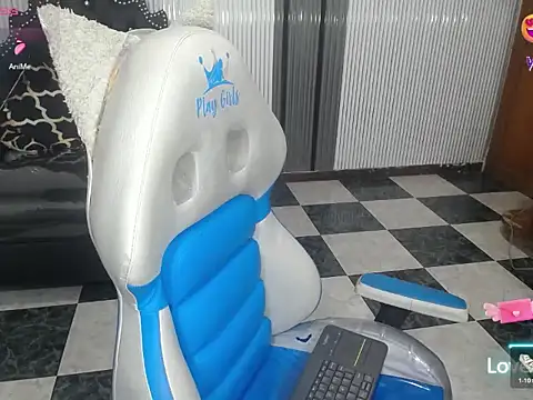 babyschoolgiirl online show from December 2025 02:08:02 AM