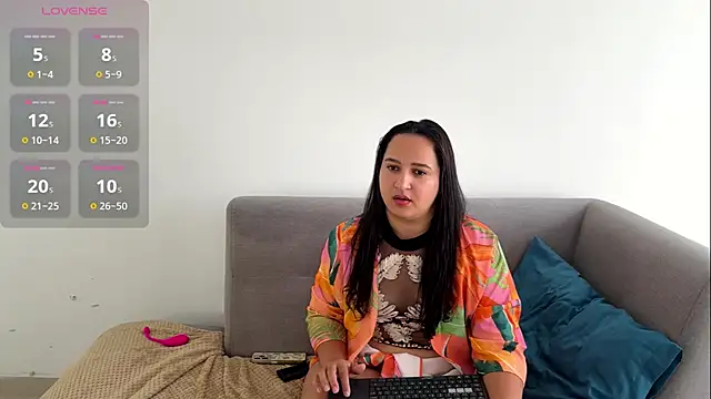 nelielg6 online show from July 2026 09:14:01 PM