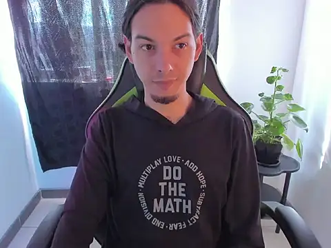 alessandro garcia online show from November 2025 01:24:02 PM