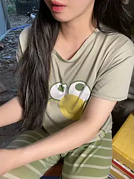 XndSeraphina online show from March 2026 11:04:02 AM