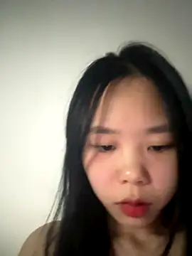 Kiee-lee online show from November 2025 02:18:01 PM