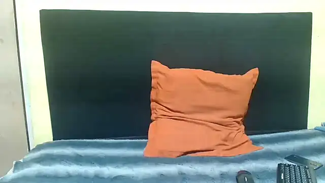 WildHornyTiger18 online show from March 2026 08:15:02 PM