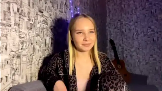 SophieLorein online show from November 2025 09:56:02 AM