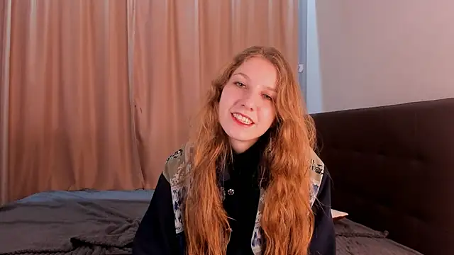 Snapshot of HazeLuneth chatting on February 2026 06:31:01 AM HazeLuneth online show from February 2026 06:31:01 AM