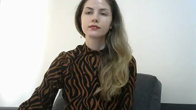 Erii18 online show from December 2025 12:44:02 PM