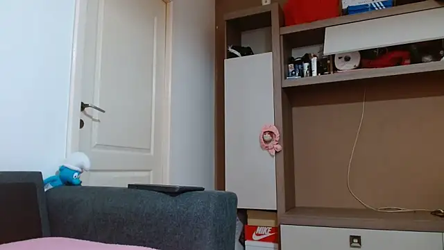 Erii18 online show from April 2026 04:34:01 PM