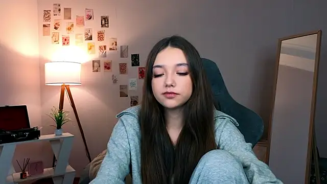 Vexorine online show from February 2026 07:32:01 PM