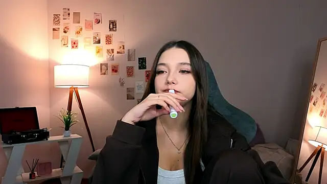 Vexorine online show from February 2026 07:22:01 PM