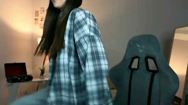 Vexorine online show from April 2026 07:30:02 PM