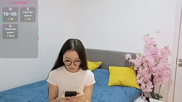 Snapshot of Nari_Jin chatting on November 2025 05:00:02 PM Nari Jin online show from November 2025 05:00:02 PM