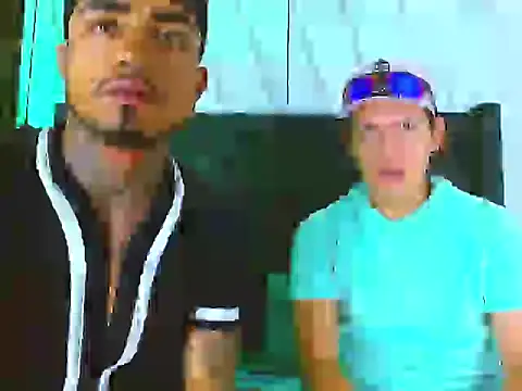 Hot Latino x online show from November 2025 01:00:02 PM