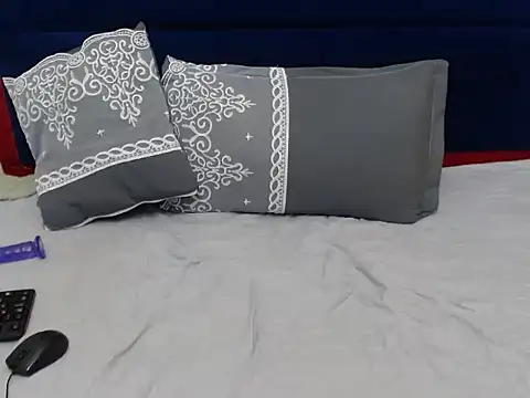 SnowWhiteAss online show from November 2025 03:56:02 PM