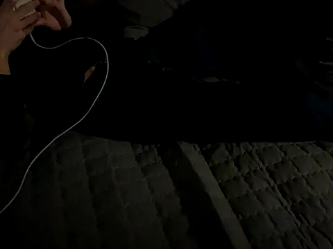   kim online show from November 2025 12:20:01 PM