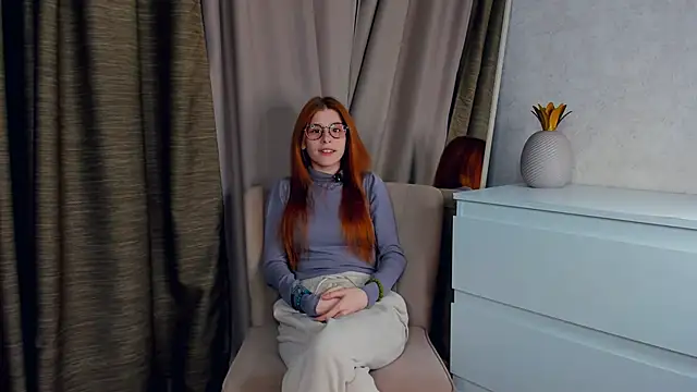 Snapshot of StevieMuccia chatting on November 2025 02:28:02 PM StevieMuccia online show from November 2025 02:28:02 PM