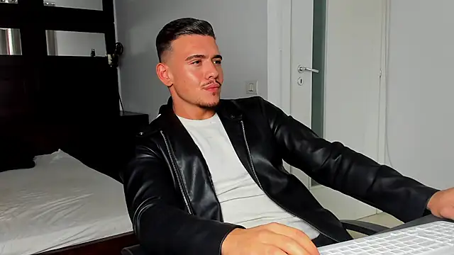 ElijahThorne online show from March 2026 07:36:02 AM